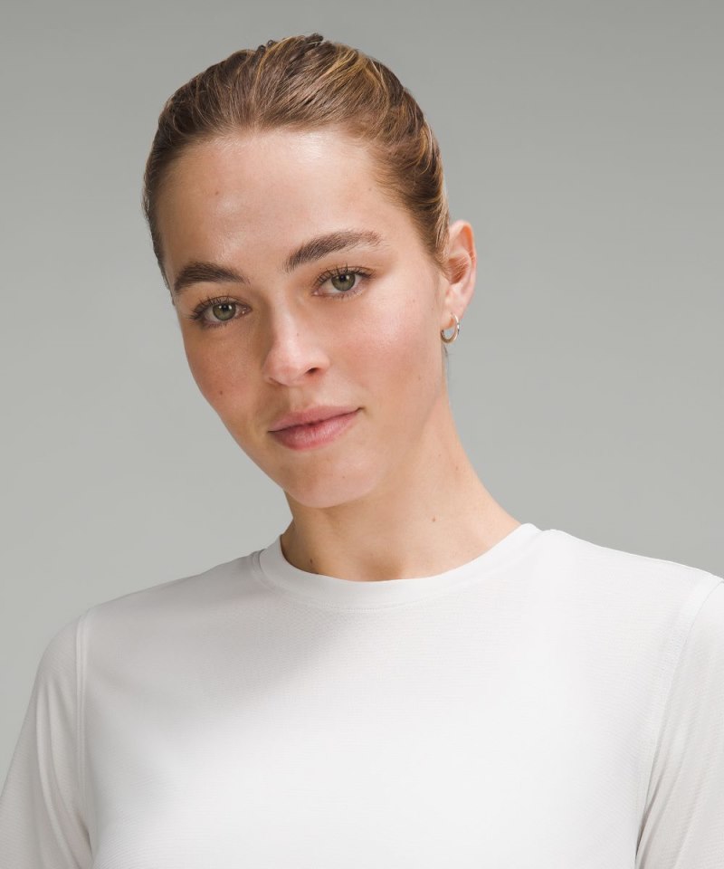 Lululemon Ultralight Waist-Length T-Shirt Light Vapor Online Outlet Sale